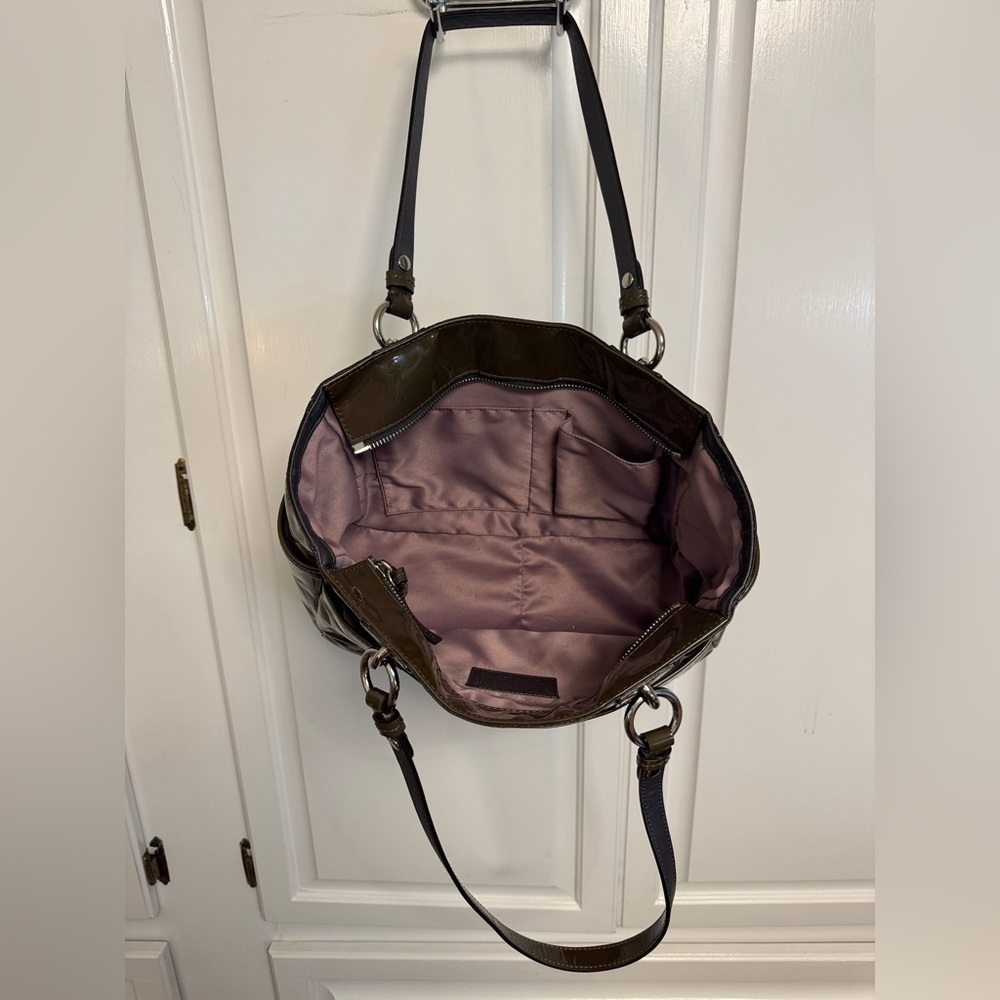 COACH 🔥 Olive Green Op Art Embossed Patent Leather East West Gallery Tote - Picture 10 of 12